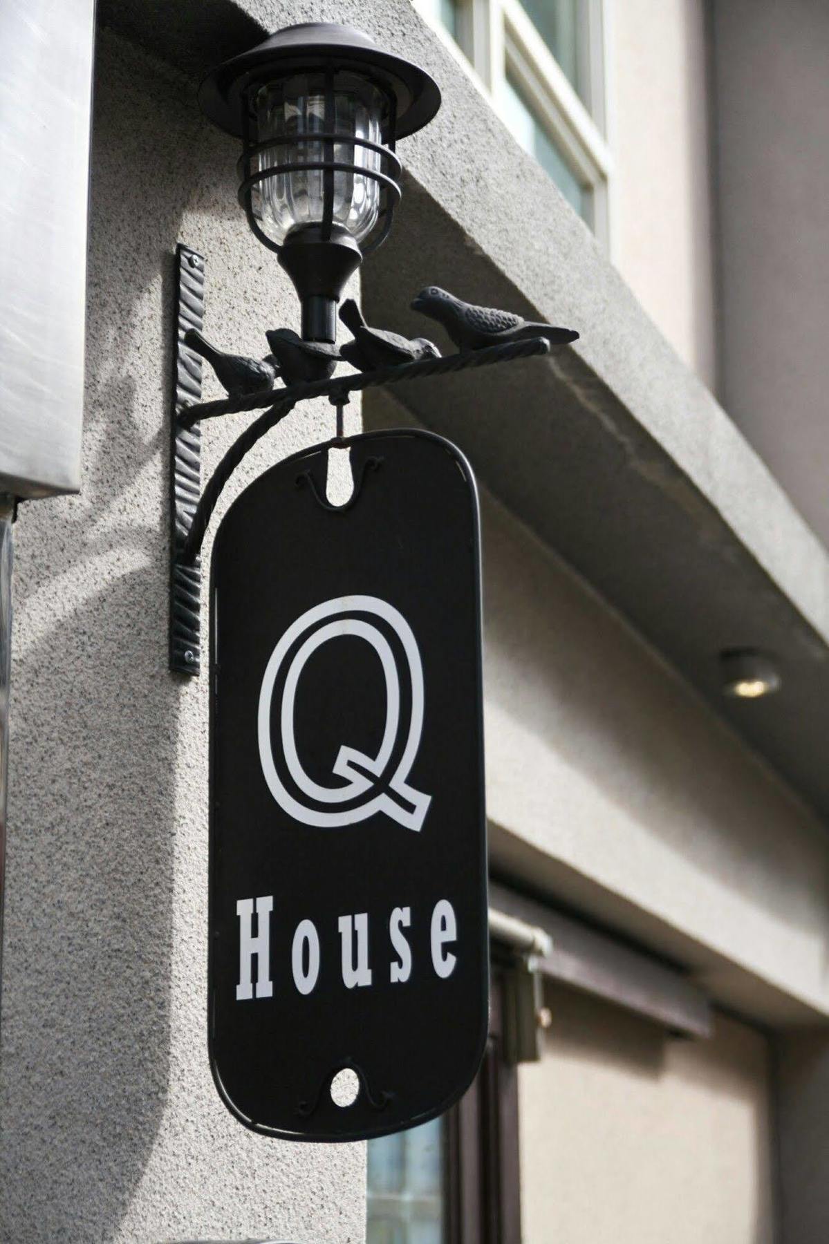 Q House Hotell Nantou Exteriör bild